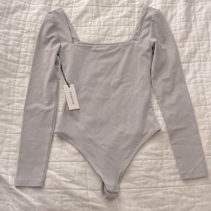 ARITZIA Contour Longsleeve Bodysuit in Opal Grey NEW WITH TAGS